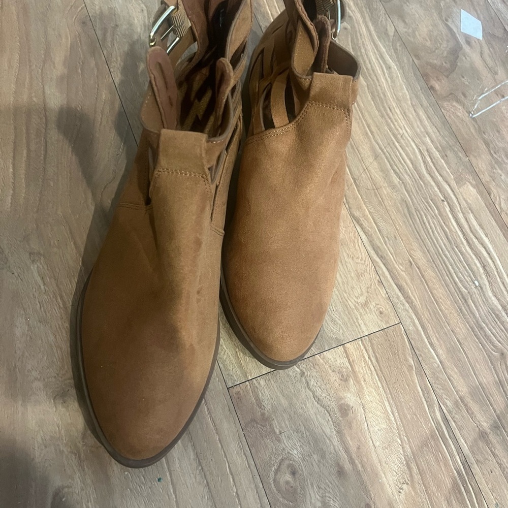 Stylish Tan Ankle Boots for Women
